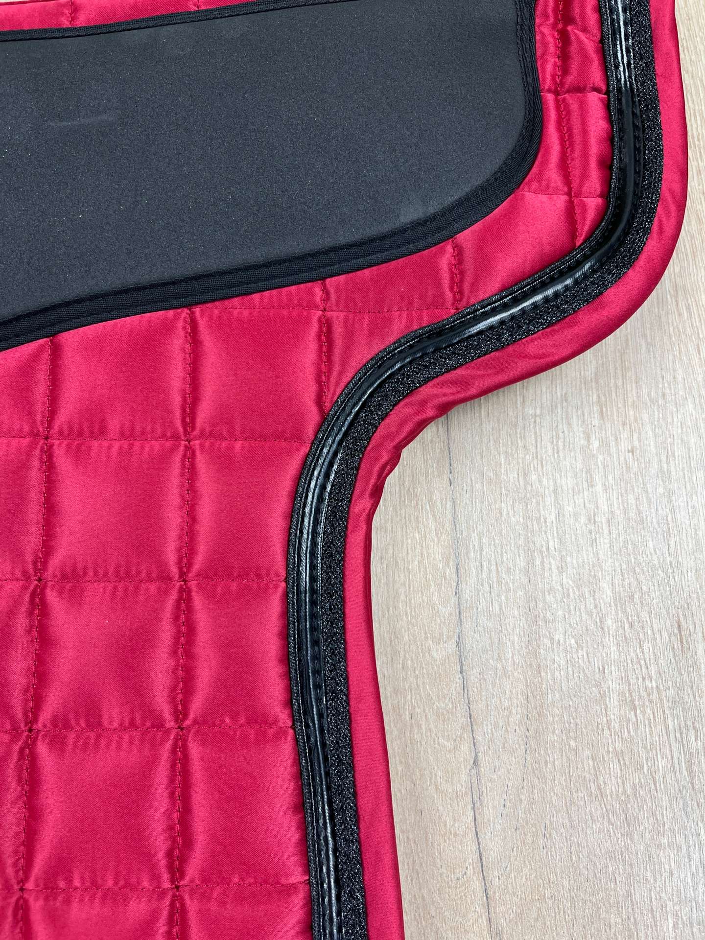 IMG_6207 Satteldecke Catago Fir-Tech Elegant mit Moosgummiauflage verschiedene Farben