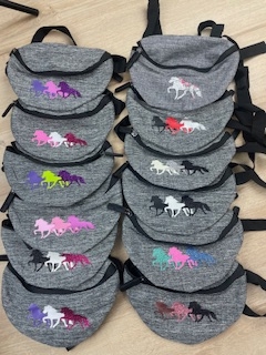 Bauchtaschen mit Isi-Aufdruck (versch. Varianten)