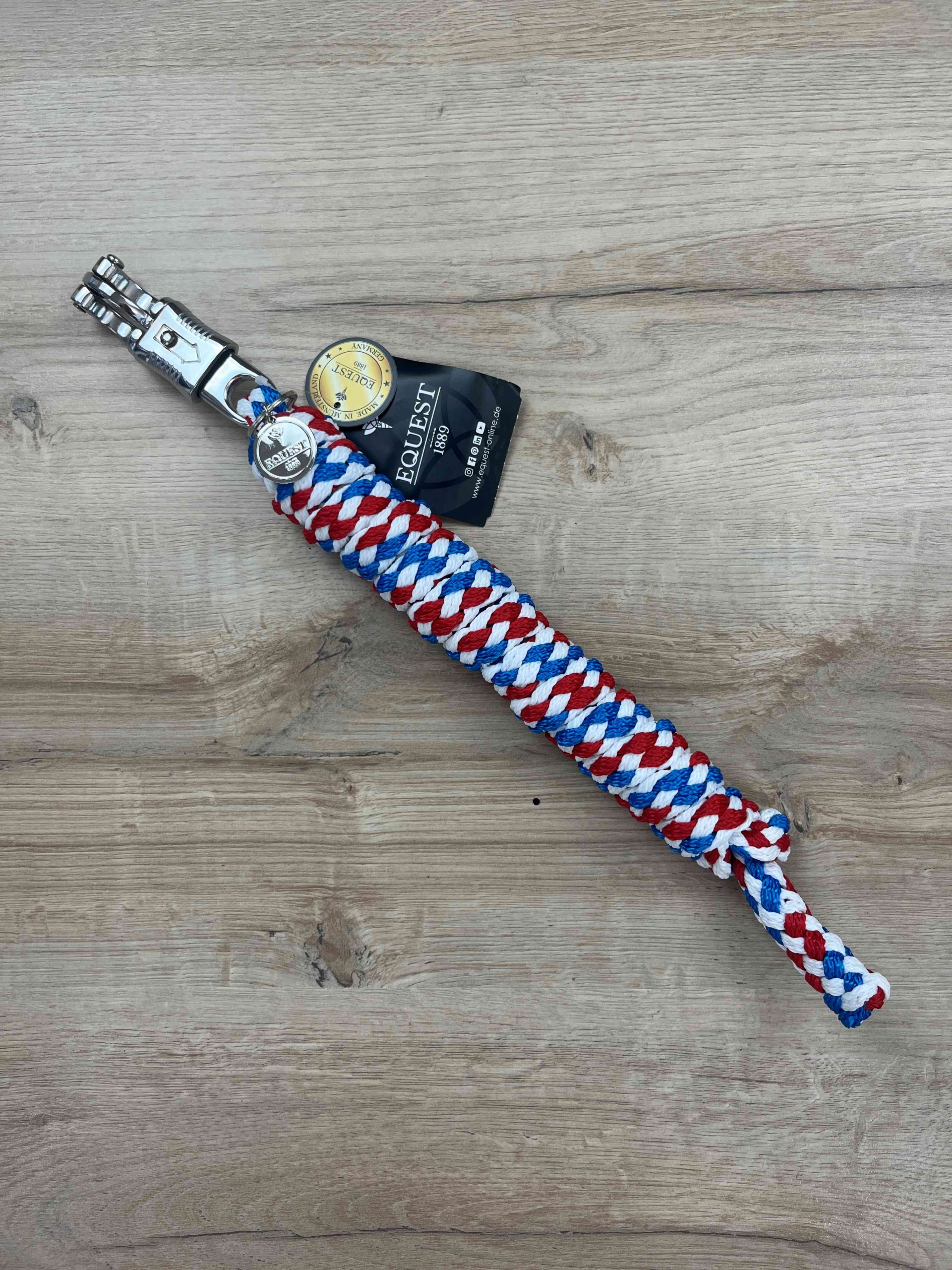 Halfter Equest Uno Plus Island , antrazith unterlegt & mit Dornschnalle black finish mit Führstrick Panikhaken black finish