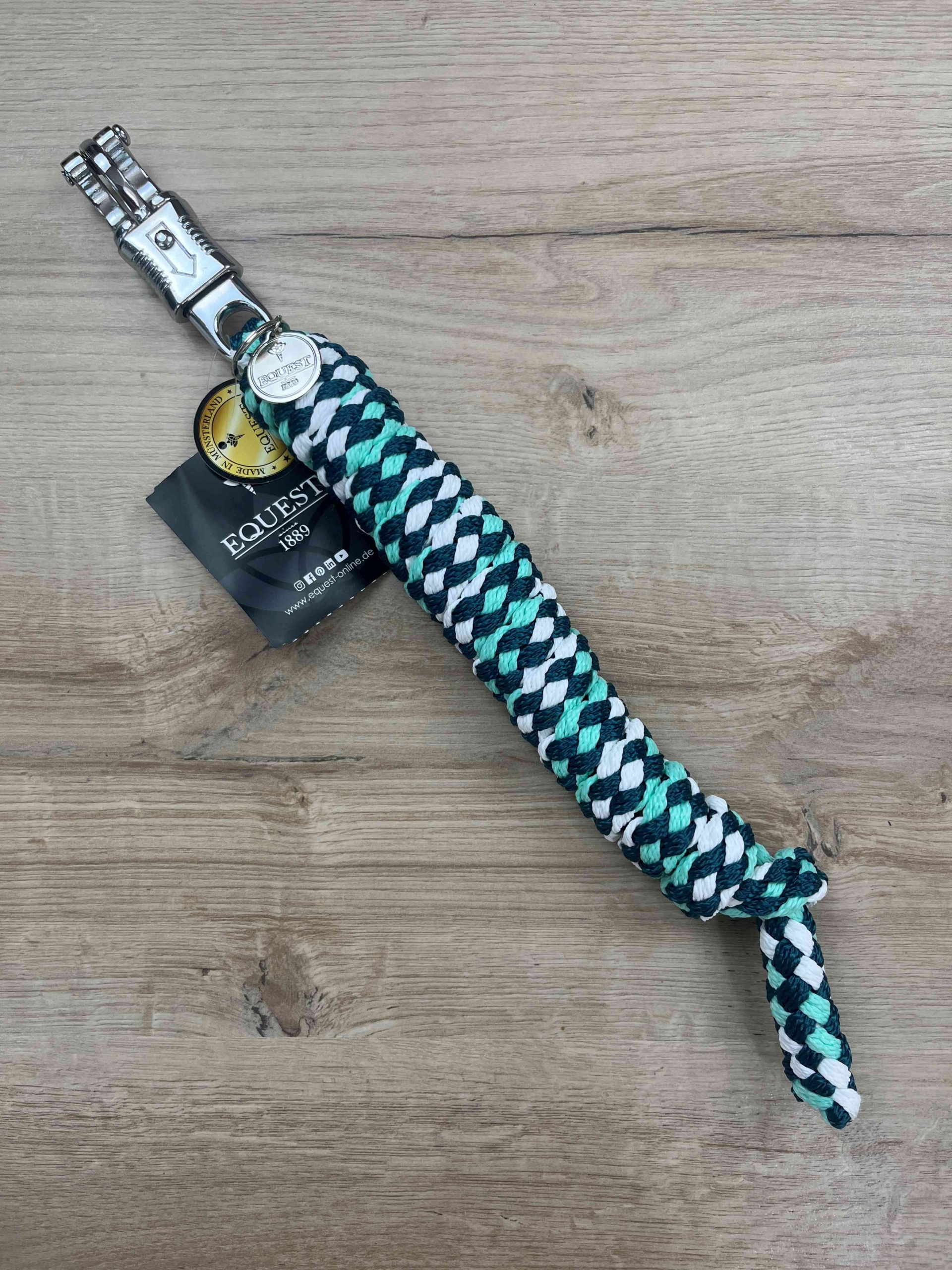 Halfter Equest Uno Plus Island green , antrazith unterlegt & mit Dornschnalle black finish mit Führstrick Panikhaken black finish