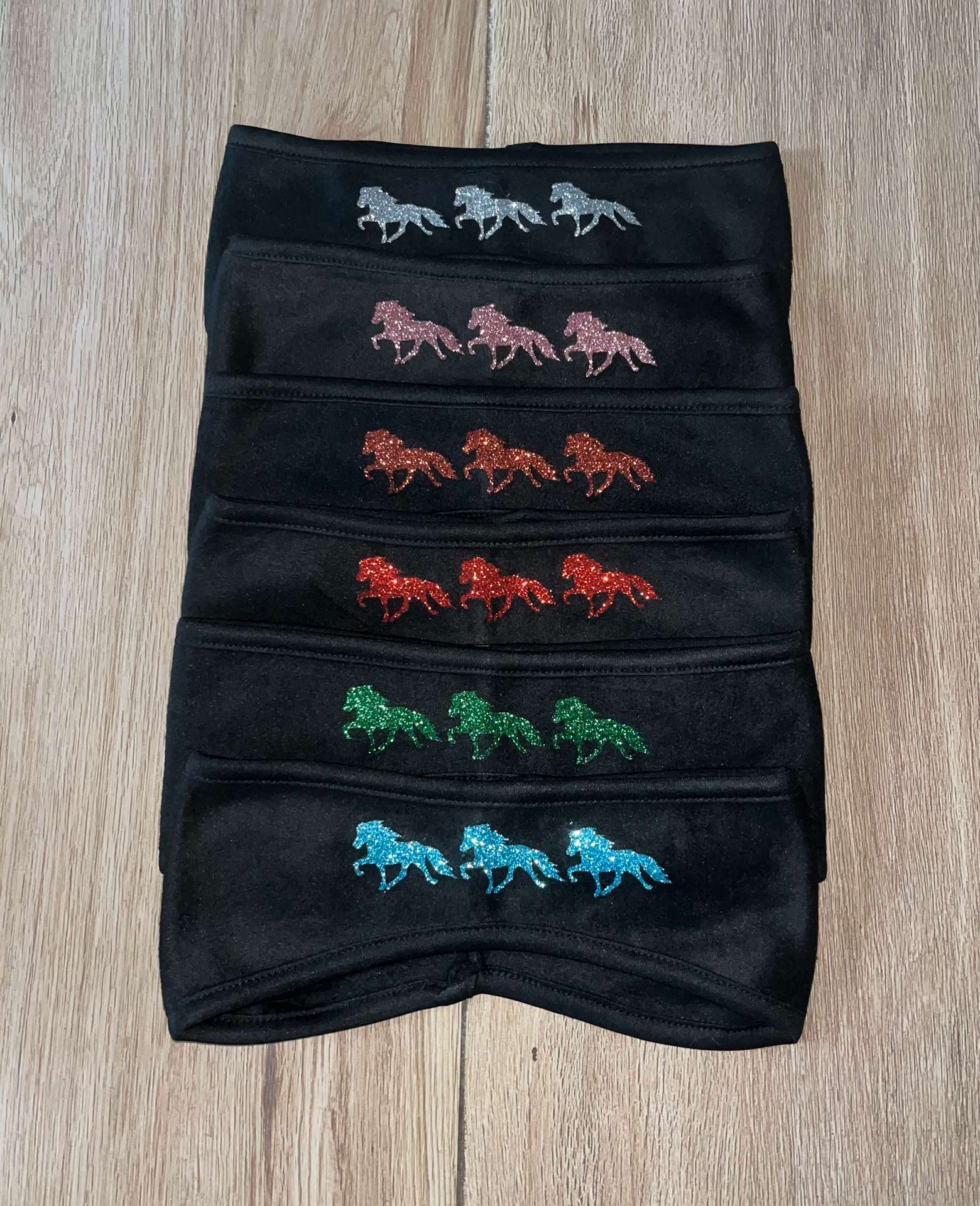 Stirnband schwarz mit Isi-Aufdruck