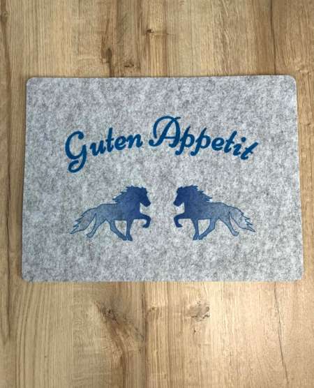 Platzdeckchen mit Isi-Aufdruck