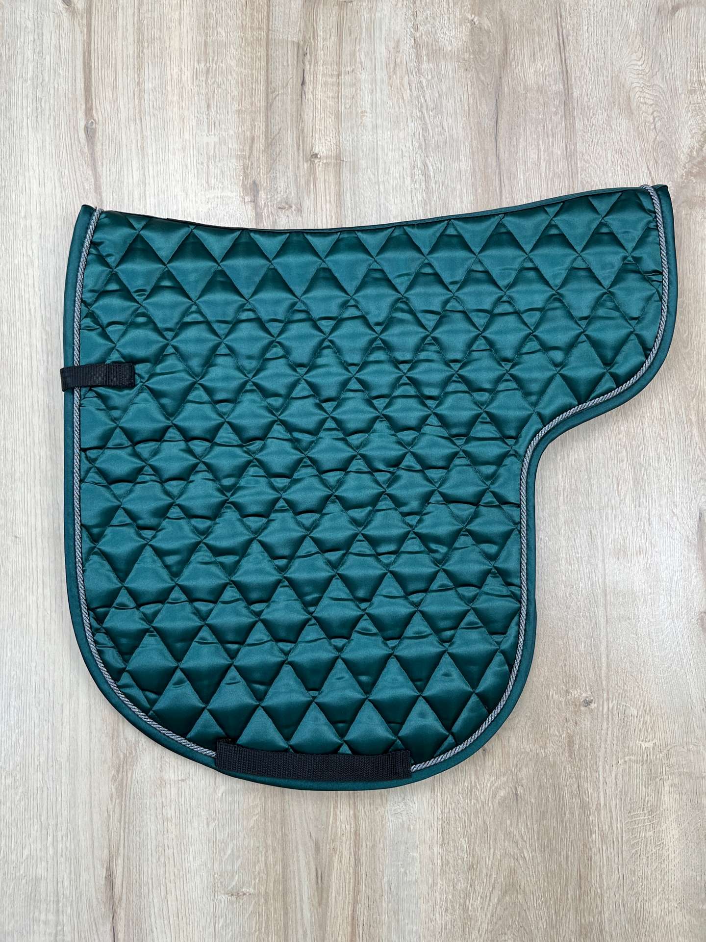 Satteldecke Island anatomic flaschengrün Satin Kordel anthrazit lurex Einfass flaschengrün neue Form!!