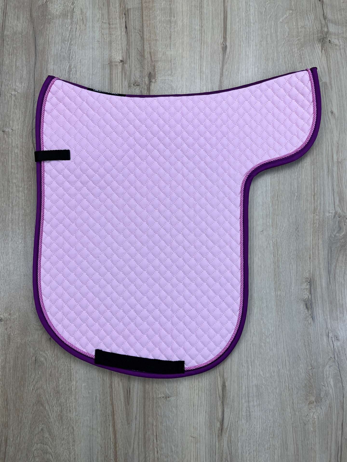 IMG_3973 Satteldecke Island rosa, Kordel pink, Einfass purple