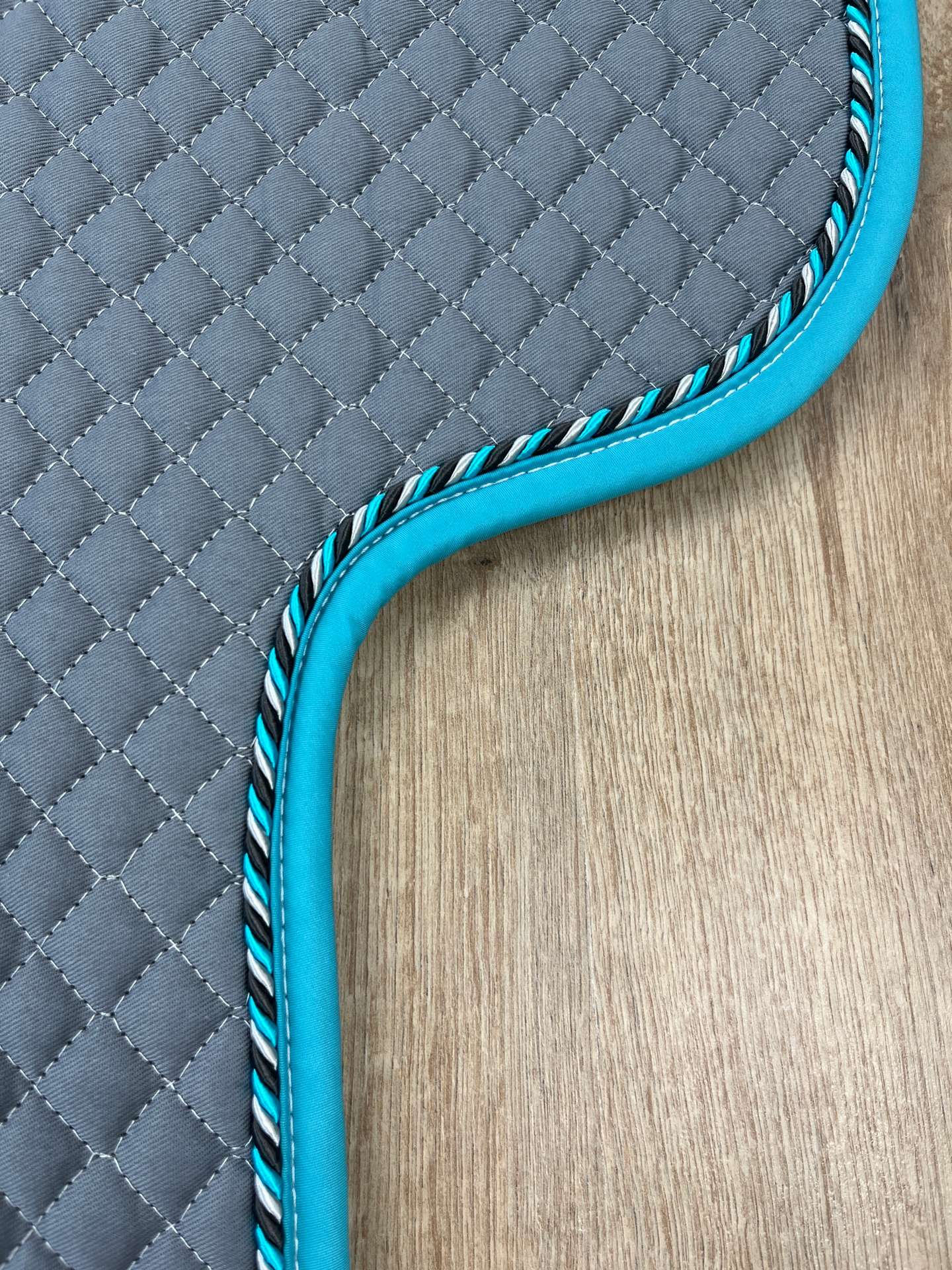 Satteldecke Island grau Kordel mountain blue Einfass türkis