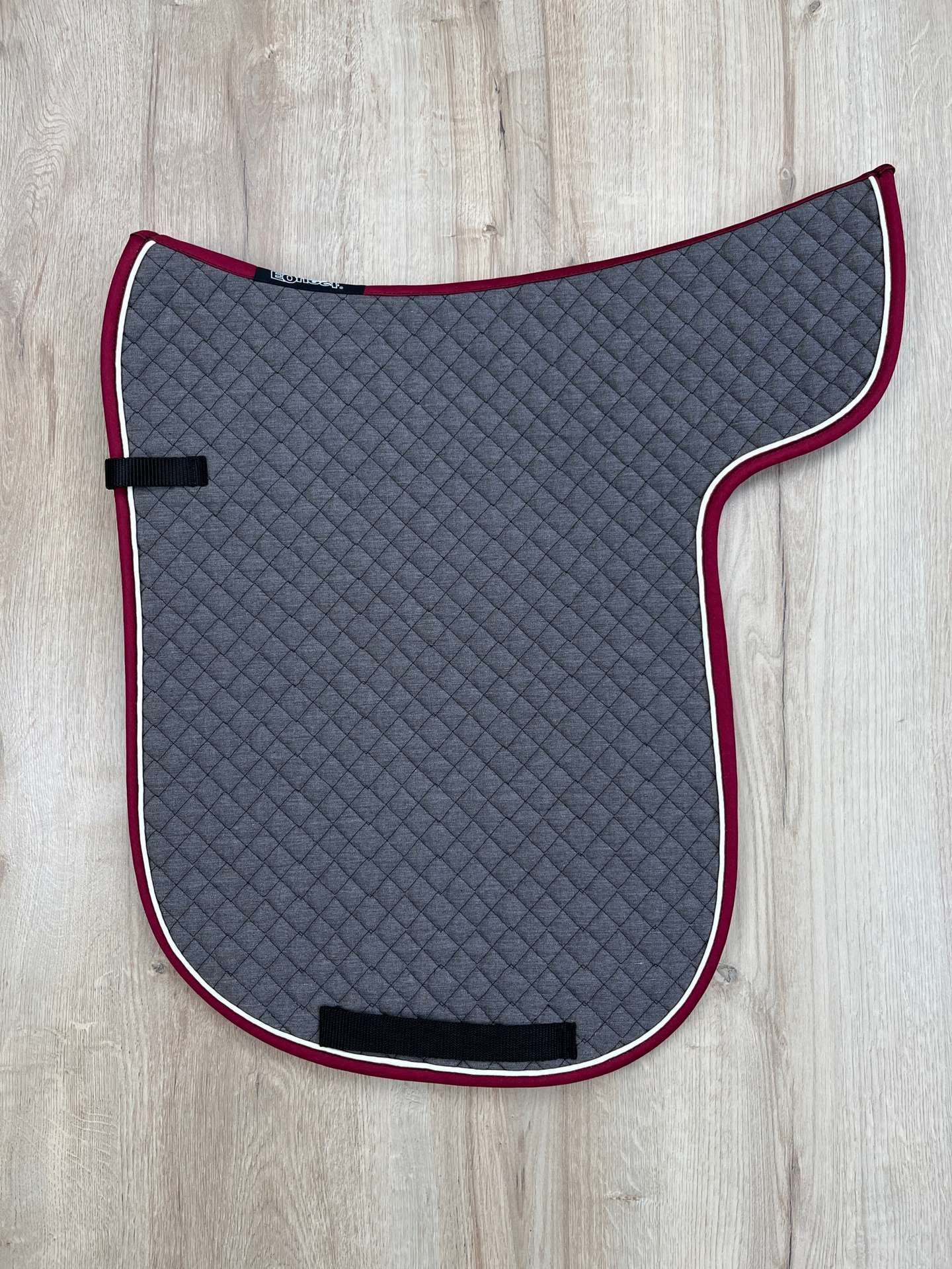 IMG_4008 Satteldecke Island schlamm melange Biese champagner Einfass weinrot