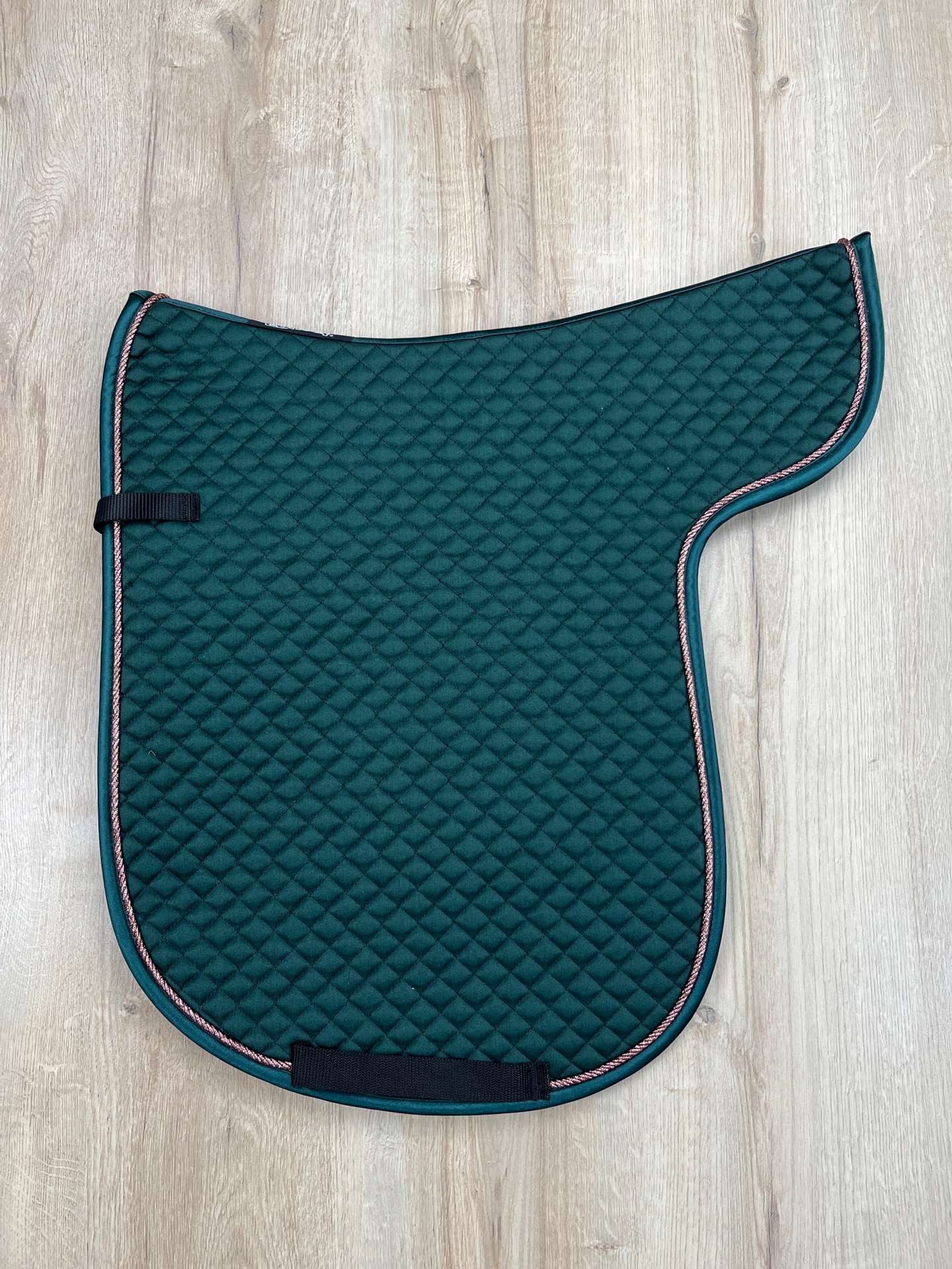 IMG_4038 Satteldecke Island flaschengrün Kordel bronze Lurex Einfass Satin