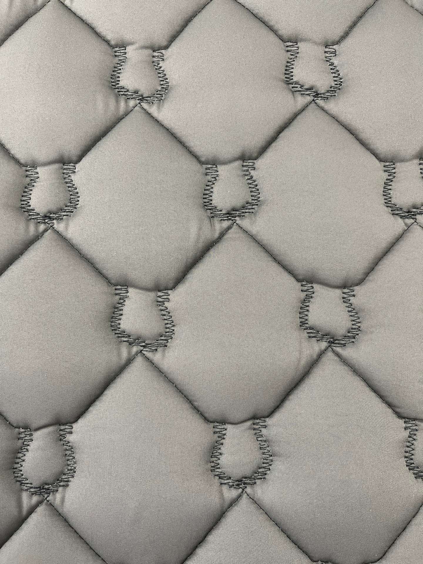 IMG_4049 Satteldecke Island Café Macro Charm mit Hufeisen Steppung