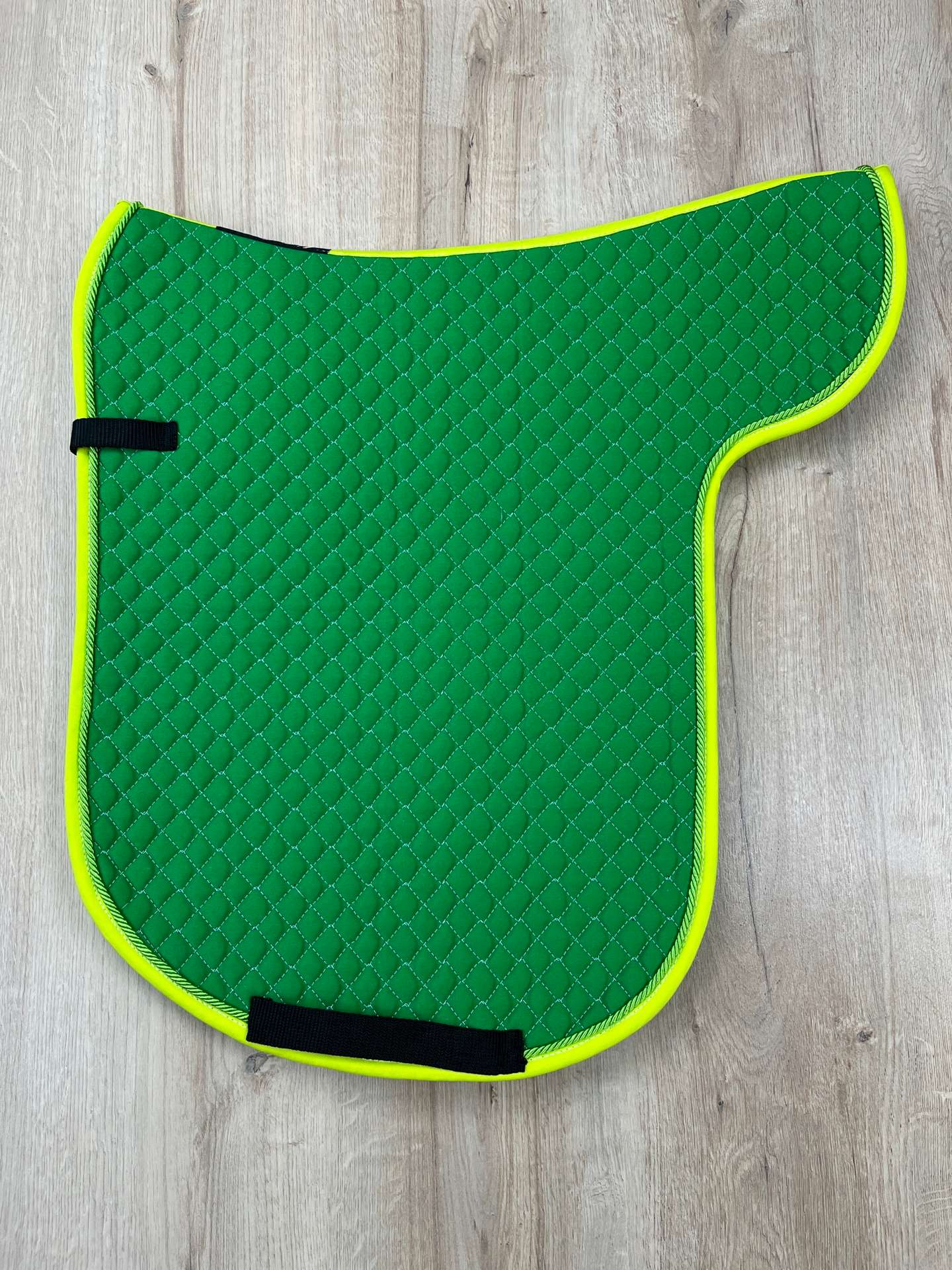 IMG_4059 Satteldecke Island grün Kordel apfelgrün, Einfass apfelgrün