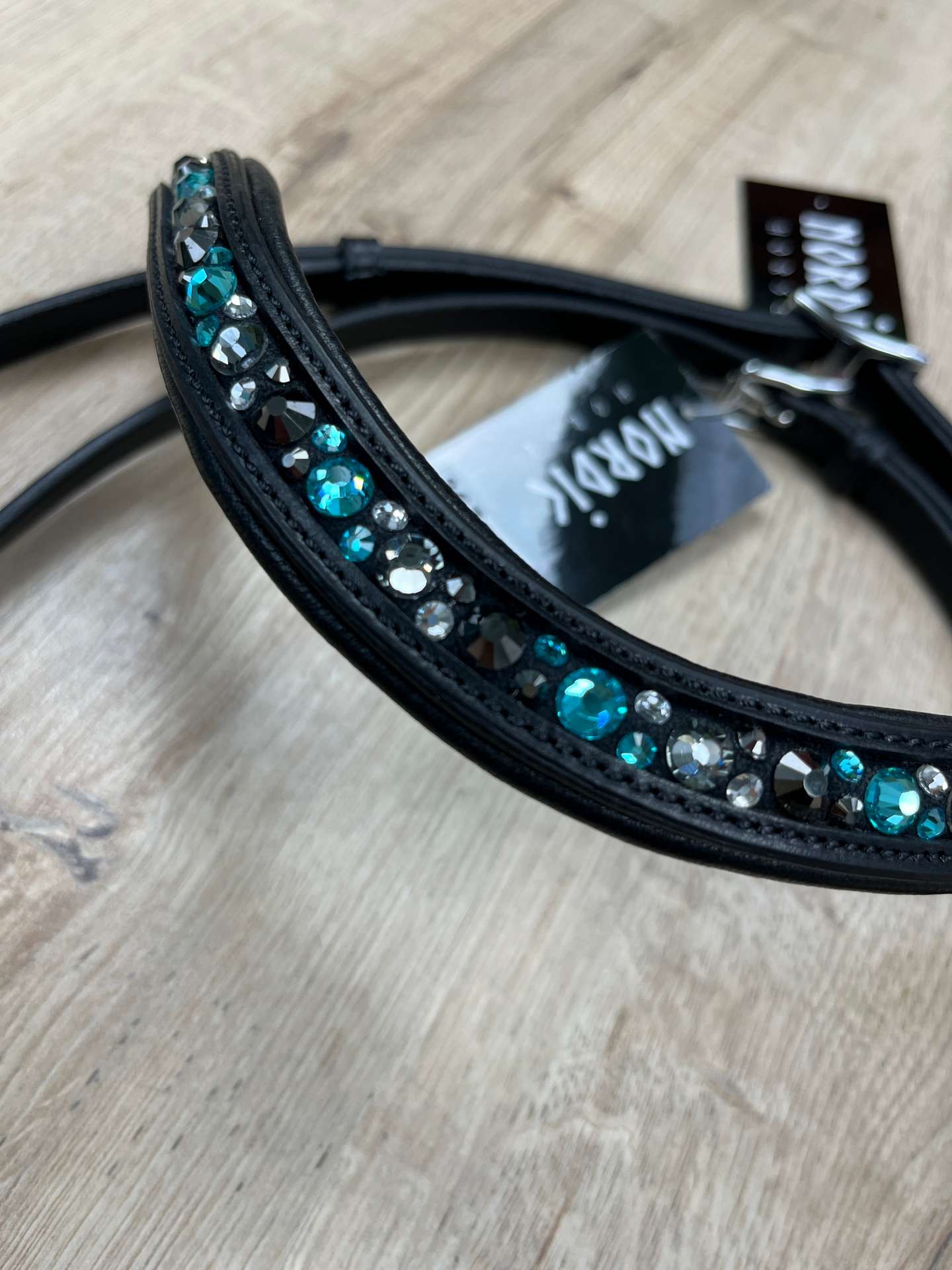 Nordic Horse Trense komplett türkise, klare u. dunkle Steine, hann. Reithalfter