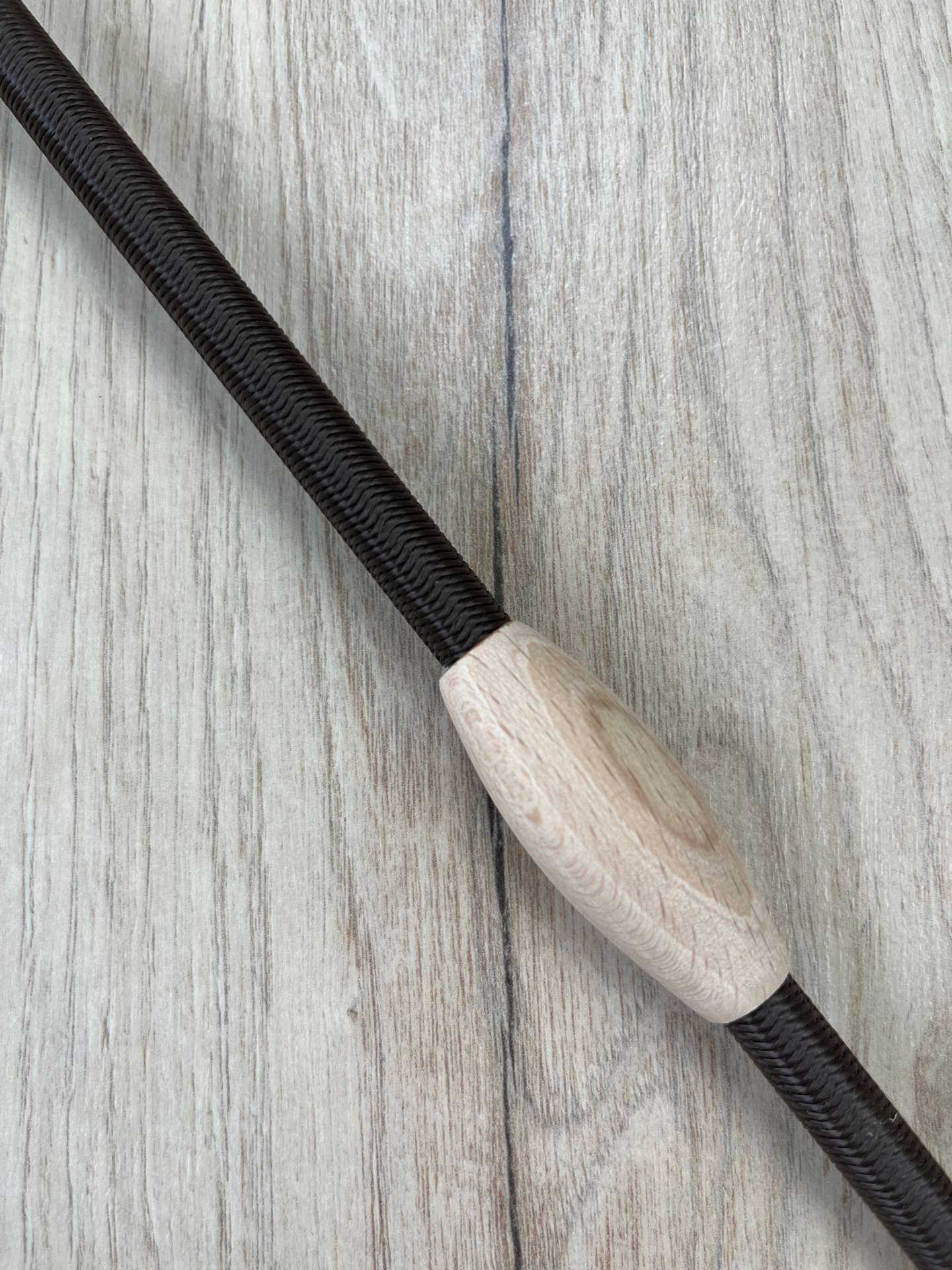 Fleck Balance Gerte braun mit Naturholz-Knubbeln