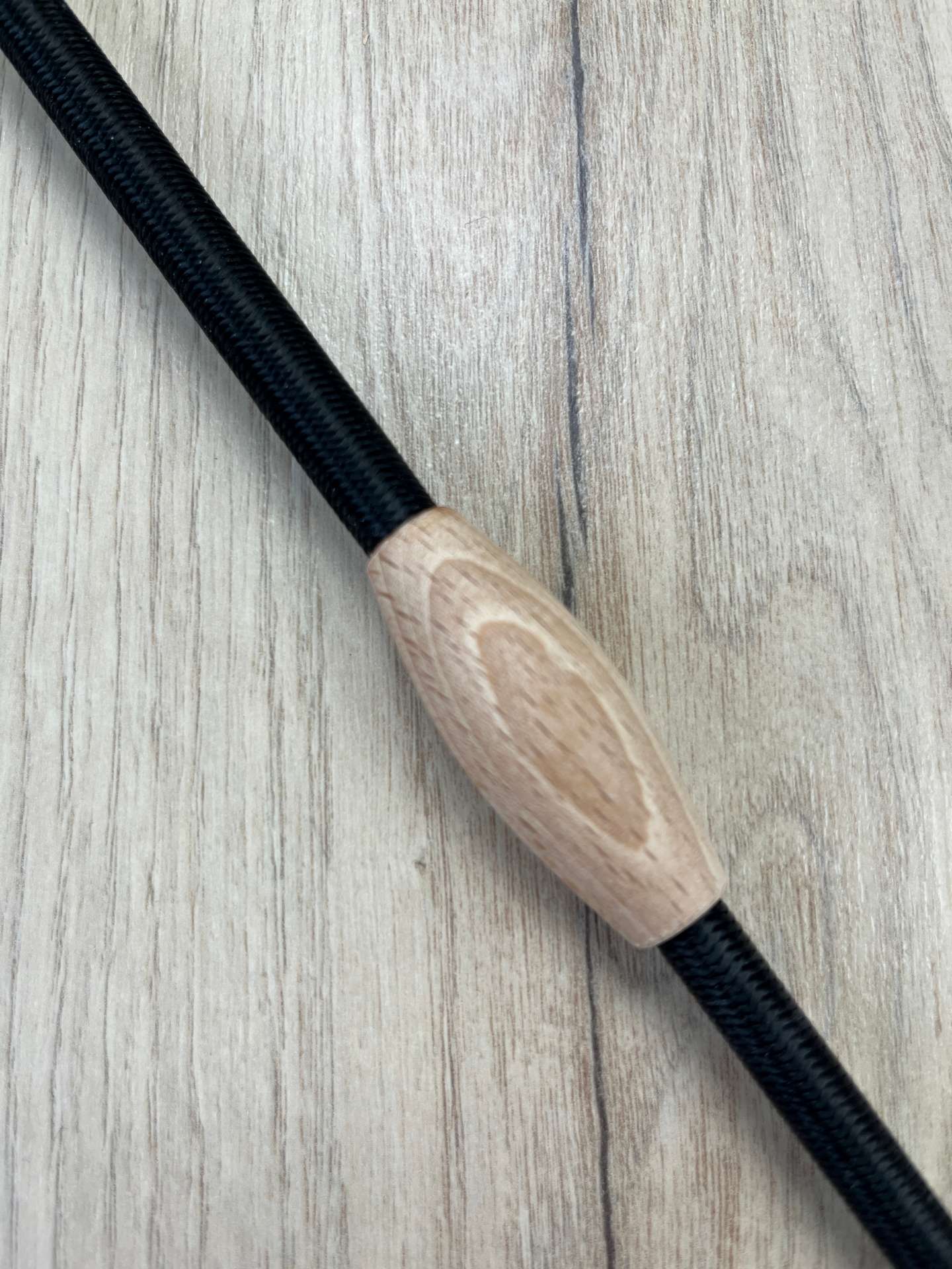 Fleck Balance Gerte schwarz mit Naturholz-Knubbeln