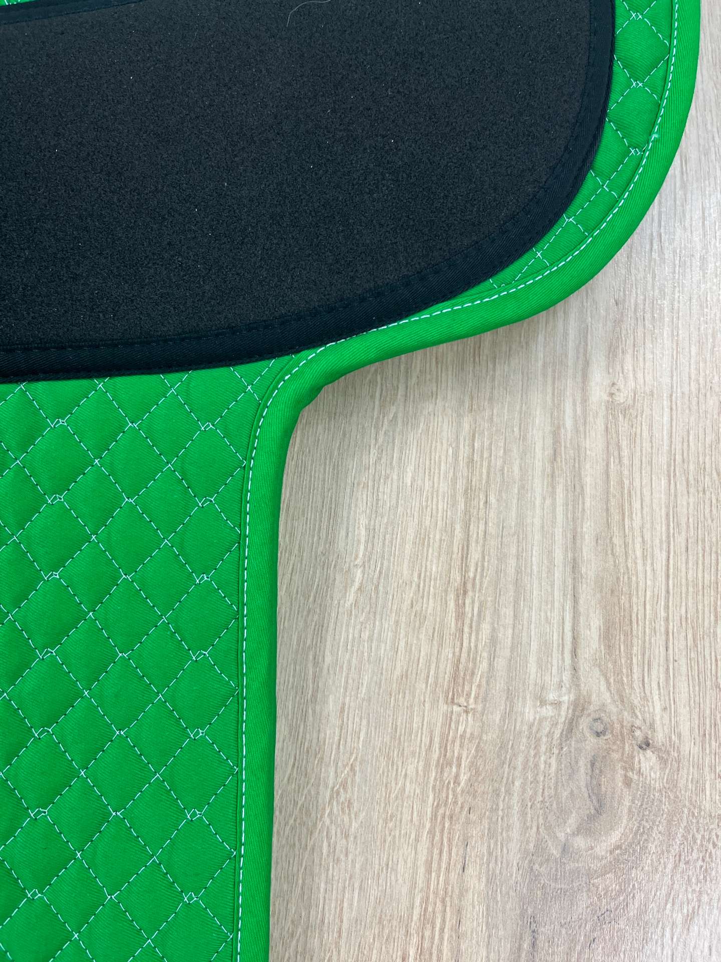 Satteldecke Island einfarbig mit Moosgummi-Auflage kräftige Farben