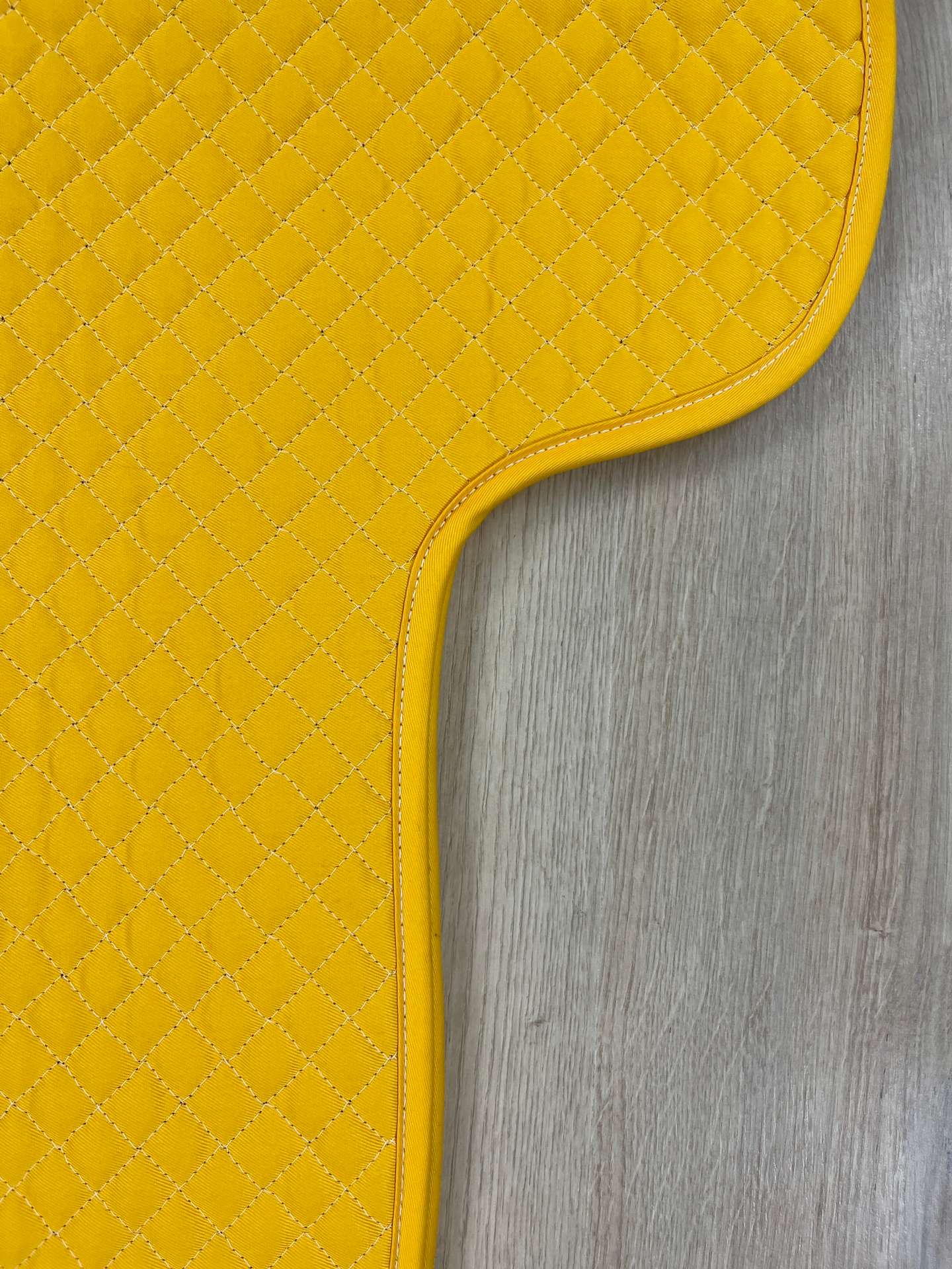 Satteldecke Island einfarbig kräftige Farben