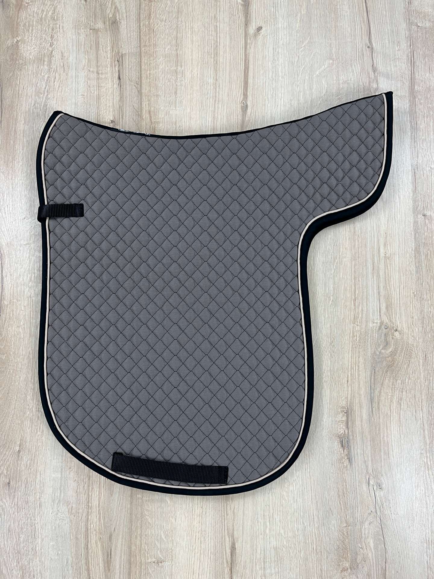 IMG_4947 Satteldecke Island schlamm mit Biese sand und schwarzem Einfass